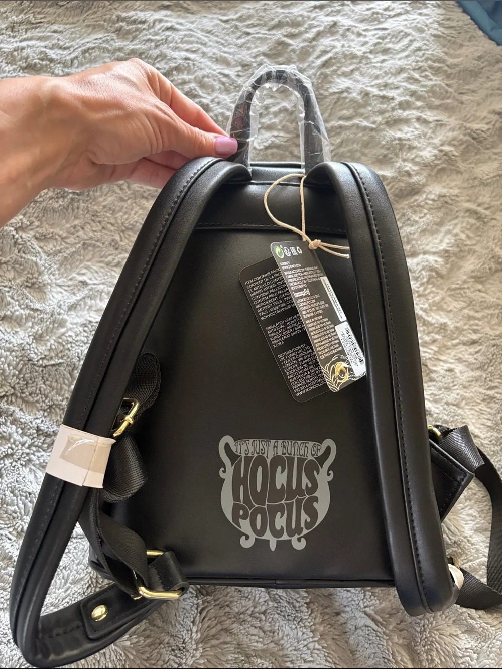 hocus pocus binx pocket mini backpack Disney Loungefly Loungefly Disney Hocus Pocus Binx (Plush Pocket) Mini Backpack New Loungefly x Disney Hocus Pocus